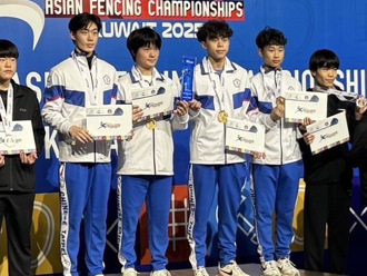 击剑》亚青赛科威特登场 中华男子队完成锐剑团体2连霸