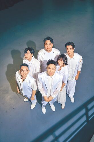 蘇打綠重返小巨蛋青峰淚崩