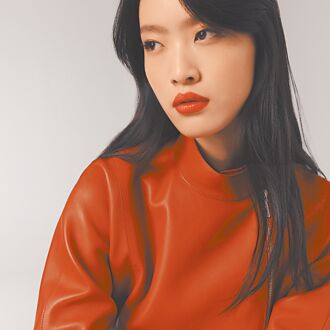 唇膏创新 彩妆保养兼具