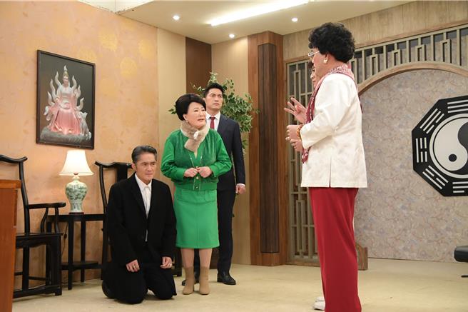 江国宾饰演反派，剧中报应戏不少。（三立提供）