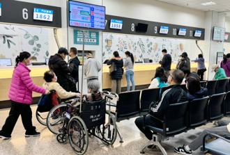 急診大塞車！前急診醫神比喻曝「健保精神淪問題根源」：沒有人敢開刀