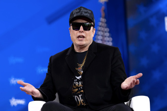 正妹網紅揭馬斯克鹹濕對話「想讓妳再懷孕」 遭爆引誘生娃內幕