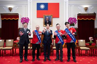 接見傑出店長 賴清德允做百工百業後盾：助中小微型企業找尋市場