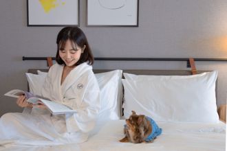 帶著毛孩渡假！嘉義voco、福容墾丁推「毛孩同行」專案  搶攻寵物商機