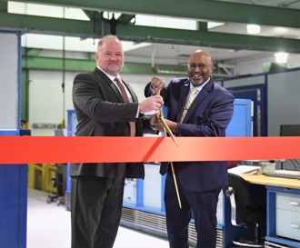 美國陸軍鷹式飛彈升級中心剪綵 顯示對烏克蘭軍援的持續