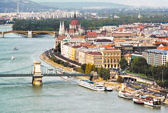 國人往外跑 外國客不來 觀光逆差899萬人次