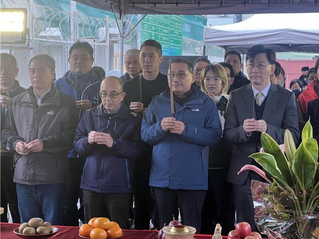 新北市長侯友宜今日出席新莊潭底溝抽水站機組更新動工典禮。（呂健豪攝）