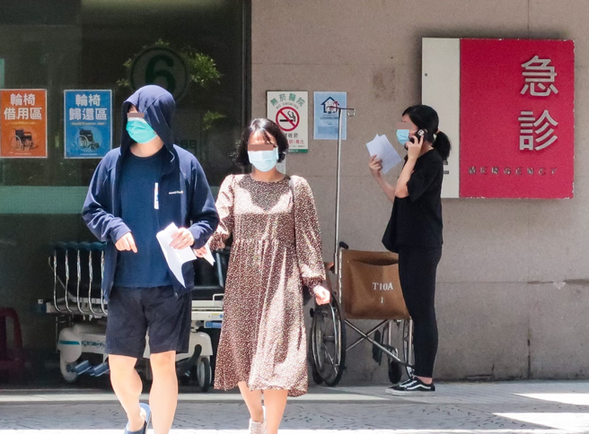 一名急診醫師透露急診現況，直言急診的環境很危險。（資料照，記者羅永銘／攝影）