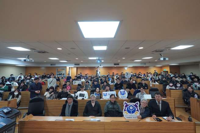 臺科大邀請Gavin Wood 蒞臨演講，吸引破百位對區塊鏈有興趣的學生及校外人士慕名而來。(照片/國立臺灣科技大學提供)