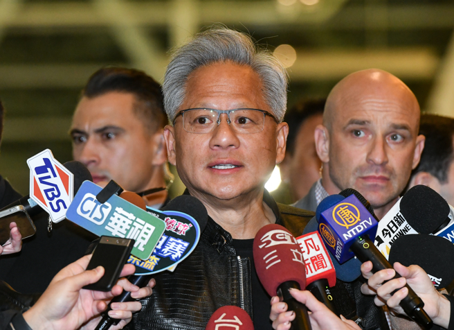 辉达股价直直落，近期走势相当低迷，图为辉达执行长黄仁勋。（图／报系资料照）