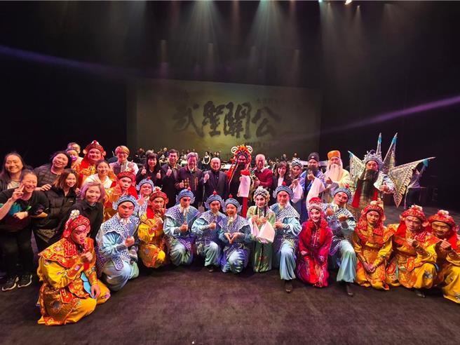 《英雄傳·武聖關公》作品精神旨在向傳奇歷史人物「武聖關公」致敬，結合西方交響樂與傳統豫劇，刻劃關公「忠義仁勇」的精神。（主辦單位提供／紀爰高雄傳真）