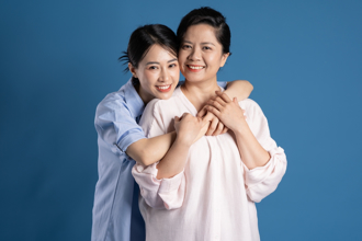 3星座女晚年最幸福！天秤有钱受老公宠 子女也孝顺