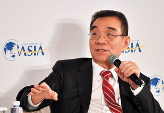 林毅夫談美對陸加關稅：「逆風開好船」差距更大