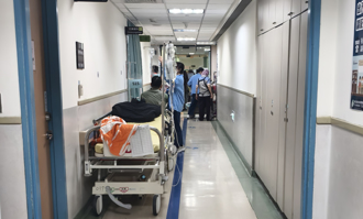 医疗环境恶化！律师父亲开刀揭「医院真实现况」：之前被照顾太好