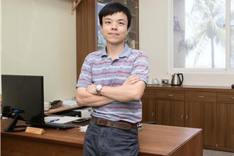 液晶光電創新突破 中山大學林宗賢獲美國光學會士