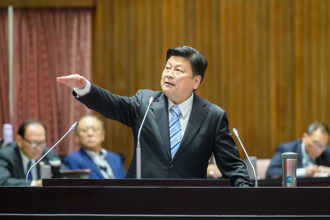 卓揆任用林靜儀無視醫護血汗  傅崐萁痛斥：權力的傲慢