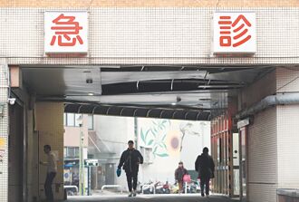 解決急診壅塞衛福部沒招 蘇一峰酸：別再演猴戲