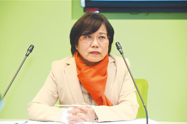 内政部长刘世芳25日受访时表示，行政院现已召集各部会及监察院等单位讨论，预计可能会修逾30条条文，会将社会上对《政治献金法》的不同想法持续努力， 「我们在蛮久以前就知道需要大修。」（本报资料照片）