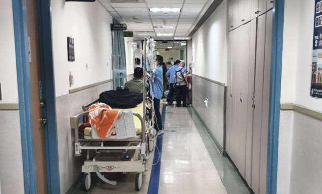 台湾各大医院急诊部门近期出现严重雍塞问题。（示意图／资料照）