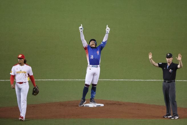 第一局部長上壘。（杜宜諳攝）