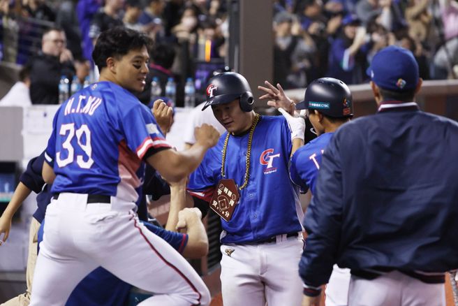 6局上打者回來得分。（杜宜諳攝）