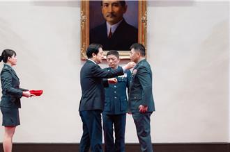 主持將官晉任授階  賴清德：齊心協力打造現代化國軍