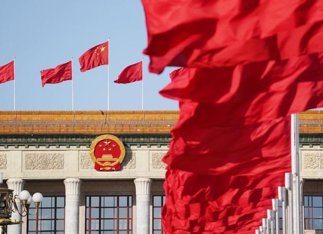 中共中央政治局委員書記處書記等向總書記習近平述職。（新華社資料照）