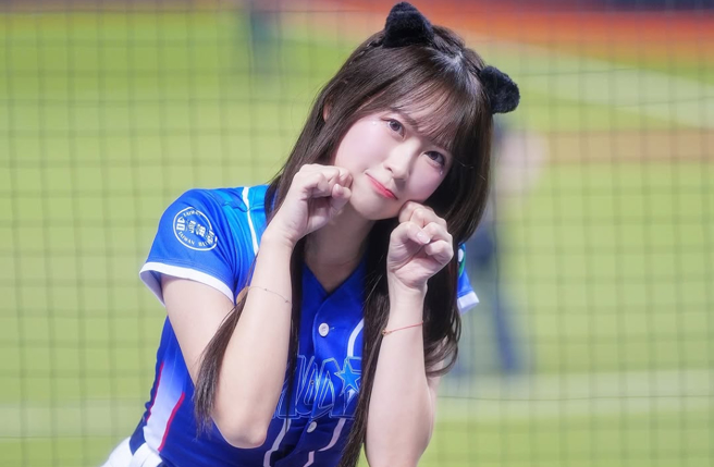 富邦啦啦队成员Jessy，让许多日本球迷为之疯狂。（图／IG@jessy04260426）