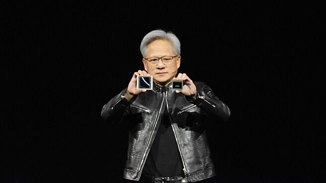 辉达B200晶片性能较前代H100翻倍提升，各大业者先后利用B200训练大型语言模型。图／美联社