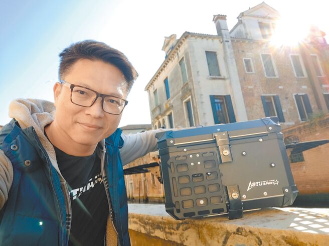 面交王Astutain品牌著重工藝美學與實用，獲國內外專利。圖／面交王提供