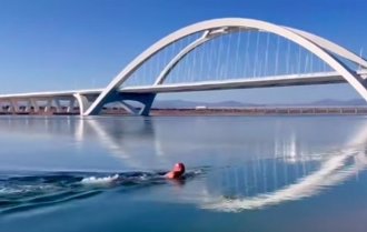 陸游泳網紅「螞蟻」踩薄冰落河：別冒險救我！自救30分鐘失溫溺斃