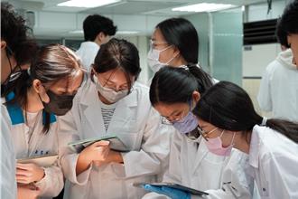 陽明交大醫學系首創「醫師法律學分學程」 培育醫法雙專長人才