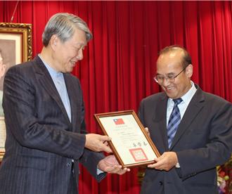 經部次長連錦漳退休  郭智輝自爆為此被層峰唸「頇顢」