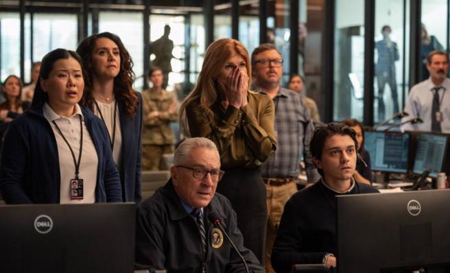 《零日风暴》描述美国遭受史无前例的大规模网路攻击。（图／Netflix提供）