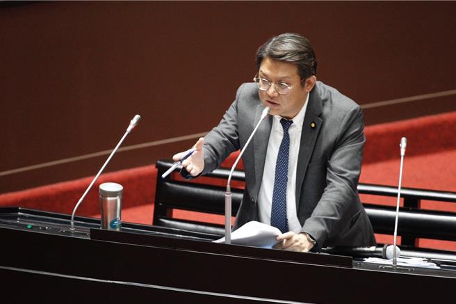 國家火箭發射場選址即將在3月定案，國民黨立委黃建賓持續爭取落腳台東縣達仁鄉南田部落。（黃建賓提供／張睿廷台北傳真）