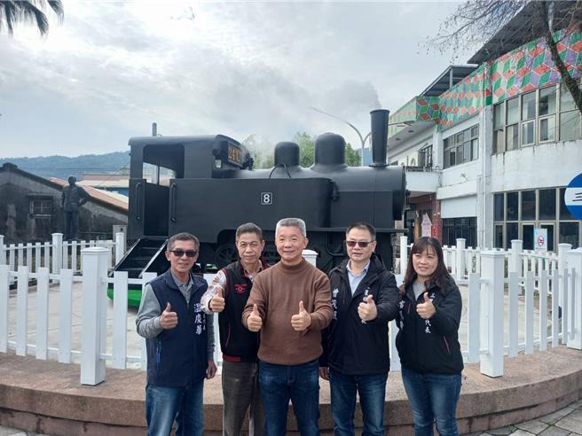 宜兰县承载着许多人儿时回忆的绿地三星公园，摇身一变林铁风华再现，27日呈现全新復刻版五分火车模型亮点。（吴佩蓉摄）