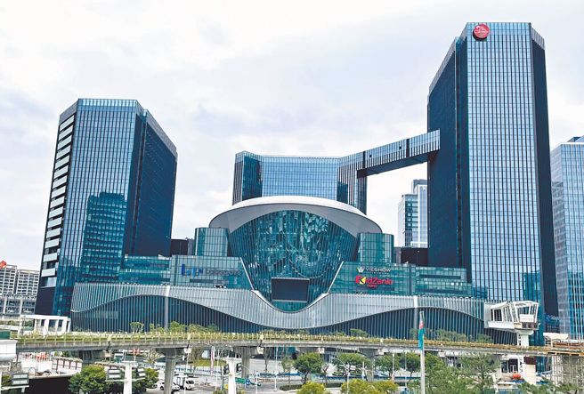 南港LaLaport预定3月20日开幕，共约有300家专柜进驻。（三井提供）
