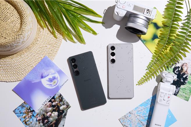 Xperia 1 VI推出「雾白」、「夜黑」、「墨绿」及「绯红」四色，512GB版本参考售价4万3990元，256GB版本参考售价3万9990元。（Sony提供）