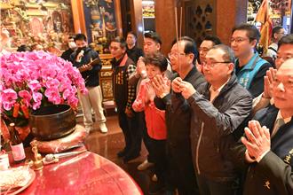 南山福德宮參拜侯友宜有感而發：希望台灣不要再吵架