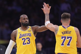 NBA》爱德华兹遭驱逐！「詹东连线」率领湖人力挫灰狼