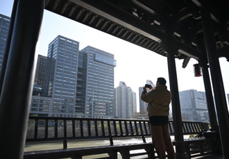 財經選讀》陸人大會議透析：從凱恩斯主義轉向熊彼得創造性破壞