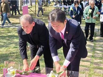 竹市228追思音樂會 邱臣遠：盼各界攜手減少對立