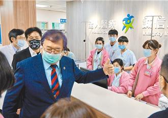 急診壅塞失控！醫工會轟衛福部「已讀亂回」：部長位置太舒適？