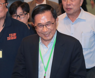 聽畢業歌《上台大便》阿扁讚1句！曝心聲「從未後悔讀文組」