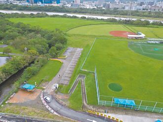 樹林鹿角溪棒球場 拚10月完工