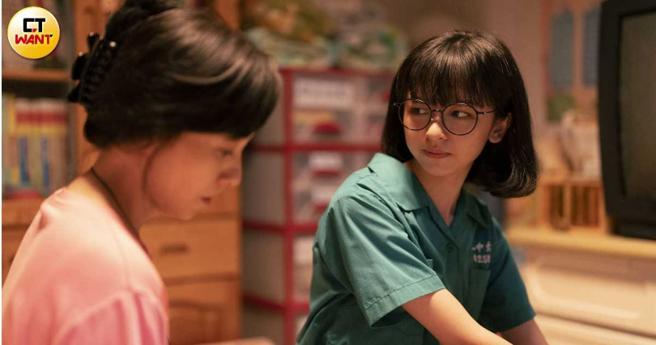 陈姸霏在《夜校女生》中饰演北一女夜校女生，常有自卑情节。（图／兴扬电影摄）