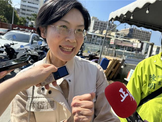 立委林岱桦今现身市府举办的路跑活动，以17字泄心声强调「平常心勇敢面对一切」。（柯宗纬摄）