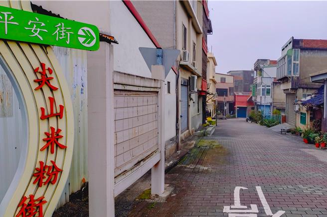 苗栗县尖山米粉曾是头份重要产业，家庭工厂林立。（吕丽甄摄）
