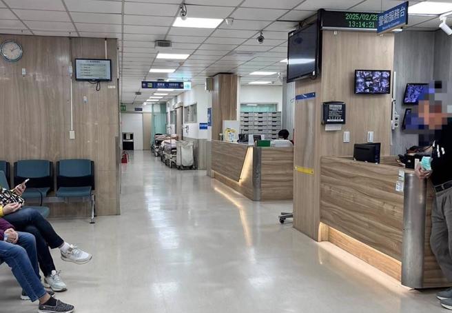 台北醫院公布今日下午1時許急診室的情況，證實急診壅塞的情況已經緩解。（圖／台北醫院）