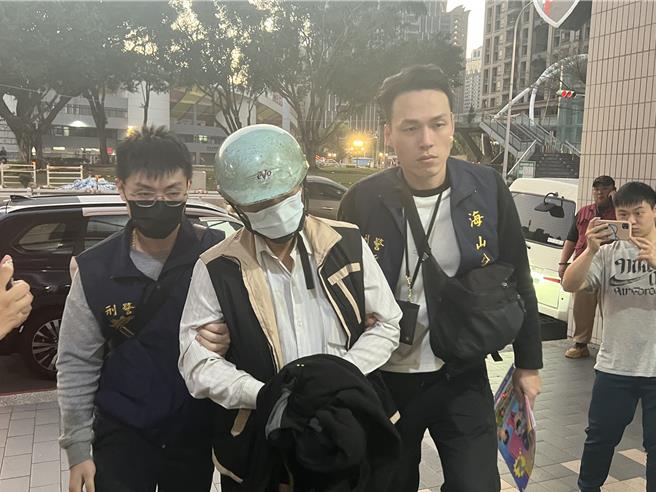 警方拘提谢男到案。（王扬杰摄）